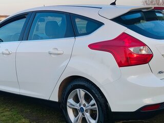 2013 Ford Focus III, белый, 850000 рублей, вид 3