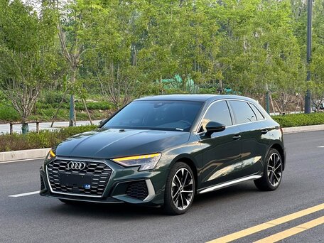 2022 Audi A3 Sportback 35 TFSI IV (8Y), зелёный, 1655000 рублей, вид 1