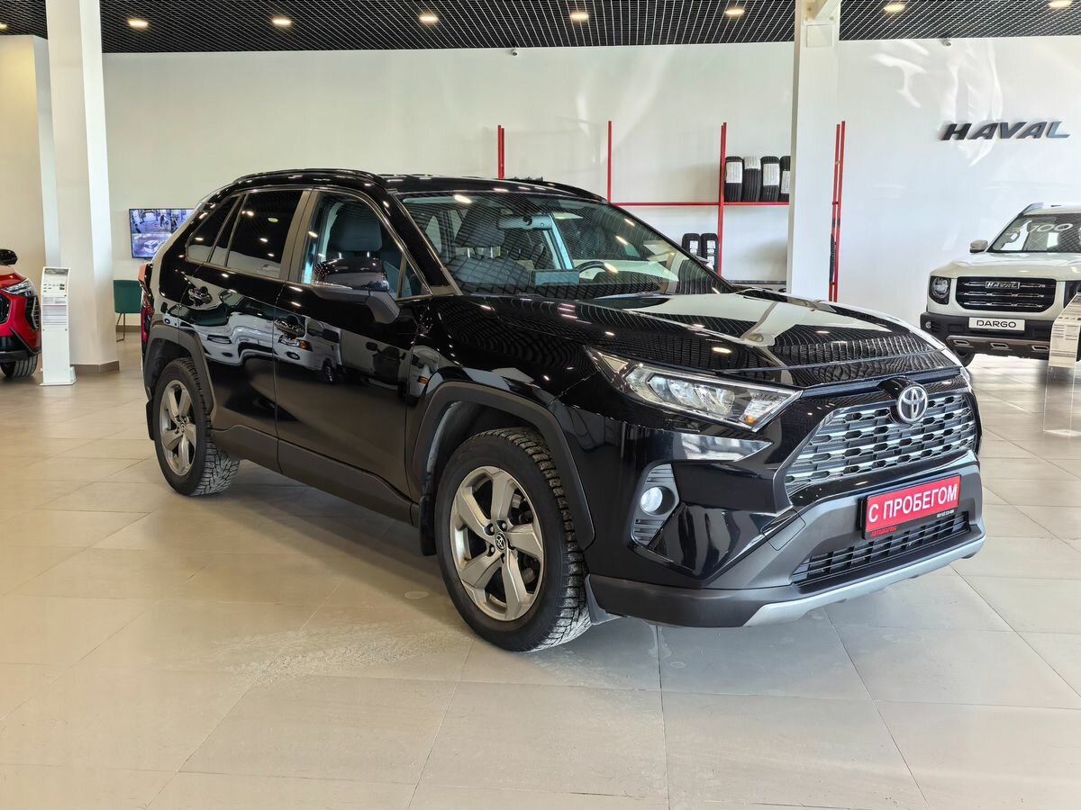 Открыть фотографии: Toyota RAV4 V (XA50)