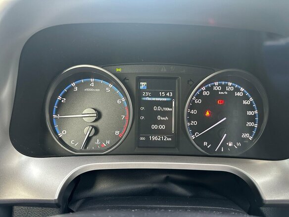2016 Toyota RAV4 IV (XA40) Рестайлинг, серебристый, 1859000 рублей - вид 13