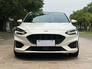2021 Ford Focus IV, белый, 1500000 рублей, вид 2