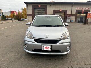 2021 Toyota Passo III Рестайлинг, серебристый, 1060000 рублей, вид 2