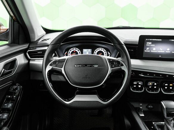 2023 BAIC X35, коричневый, 1400000 рублей - вид 14