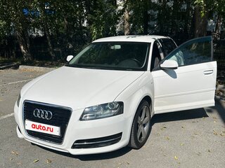 2011 Audi A3 II (8P) Рестайлинг 2, белый, 950000 рублей, вид 1