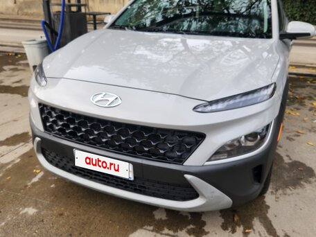 2023 Hyundai Kona I Рестайлинг, серебристый, 1950000 рублей, вид 3