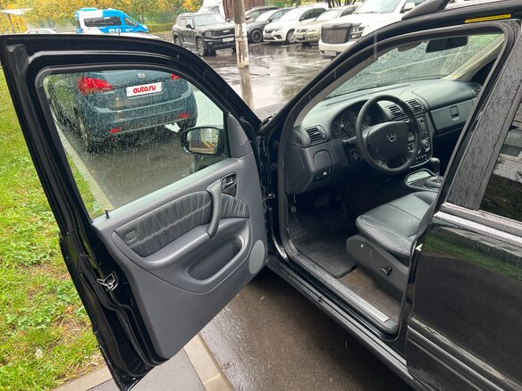 2003 Mercedes-Benz M-Класс 350 I (W163) Рестайлинг, чёрный, 985000 рублей - вид 9