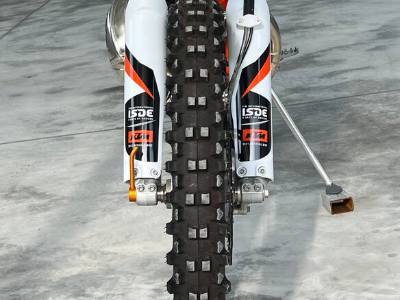 2021 KTM 250 EXC, белый - вид 12