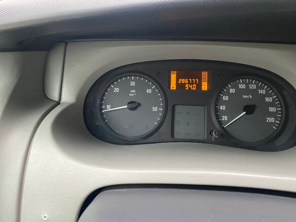 2006 Opel Vivaro, серебристый, 880000 рублей - вид 20