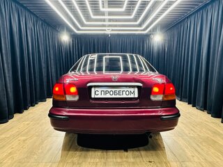 1997 Honda Civic Ferio II, красный, 369000 рублей, вид 5