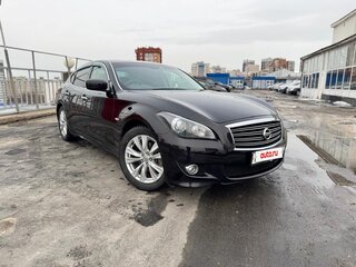 2010 Nissan Fuga II, чёрный, 700000 рублей, вид 3