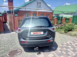2013 Mitsubishi Outlander III, серый, 1800000 рублей, вид 3