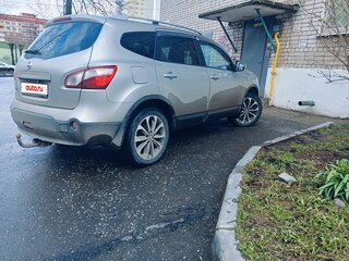 2010 Nissan Qashqai+2 I Рестайлинг, серебристый, 900000 рублей, вид 3