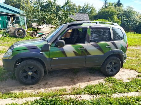 2016 Chevrolet Niva I Рестайлинг, серый, 650000 рублей, вид 4