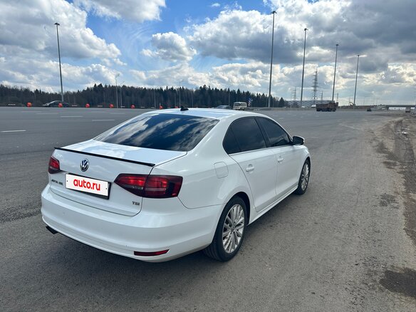 2015 Volkswagen Jetta VI Рестайлинг, белый, 1100000 рублей - вид 12