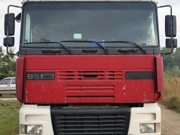 1999 DAF 95XF, белый, 1200000 рублей - вид 2