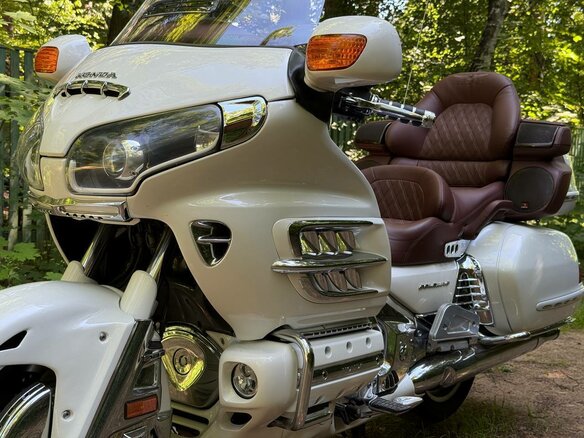 2010 Honda GL 1800 Gold Wing, белый, 1500000 рублей - вид 11