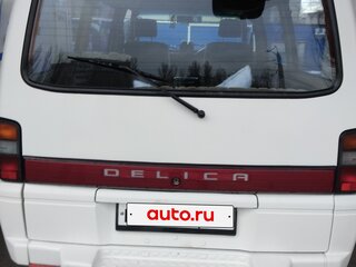 1991 Mitsubishi Delica III, белый, 700000 рублей, вид 4