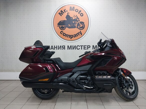 2025 Honda GL 1800 Gold Wing, красный, 3399000 рублей