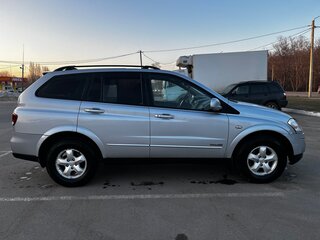 2014 SsangYong Kyron 6-speed I Рестайлинг, серебристый, 1150000 рублей, вид 3