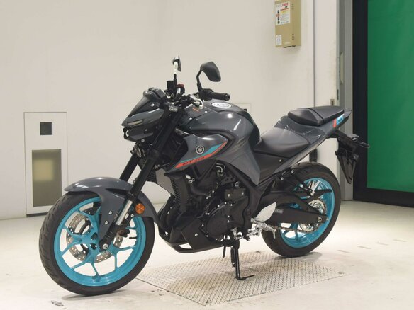 2024 Yamaha MT-03, серый, 595000 рублей - вид 3