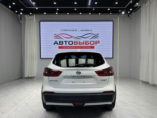 2023 Nissan Qashqai II Рестайлинг, белый, 1950000 рублей, вид 4