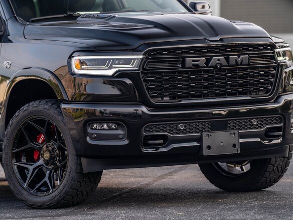 2026 Ram 1500 Crew Cab eTorque V Рестайлинг, чёрный, 16500000 рублей - вид 19