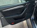 2017 Skoda Octavia III (A7) Рестайлинг, серый, 1750000 рублей - вид 11