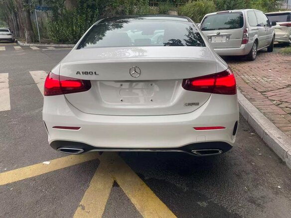 2023 Mercedes-Benz A-Класс 180 IV (W177) Рестайлинг, белый, 1630000 рублей - вид 6