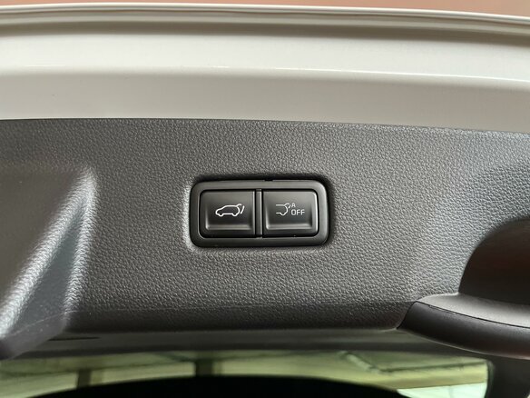 2025 Kia Carnival IV Рестайлинг, белый, 5495000 рублей - вид 22