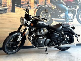 2026 Royal Enfield Super Meteor, чёрный, 773000 рублей, вид 3