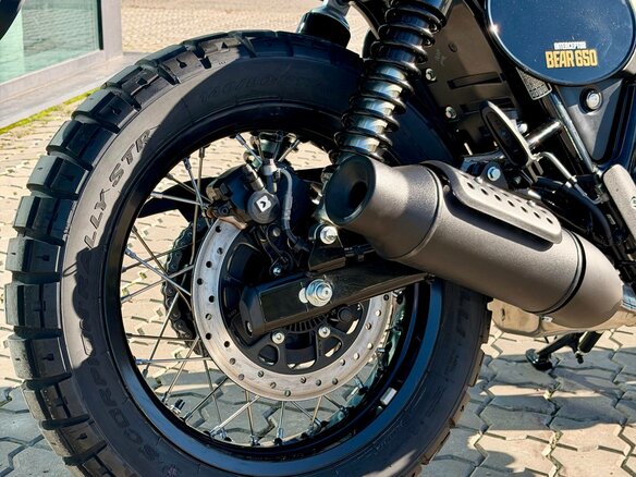 2026 Royal Enfield Bear 650, чёрный, 737000 рублей - вид 9