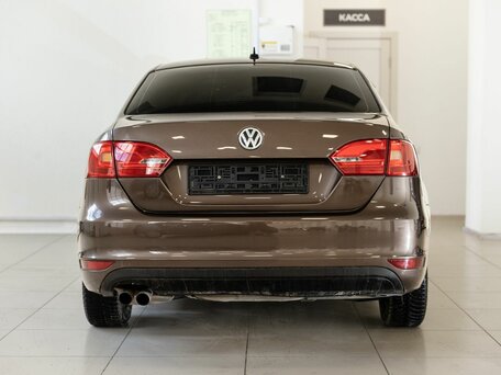 2013 Volkswagen Jetta VI, коричневый, 800000 рублей, вид 5