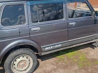 2014 Lada (ВАЗ) 2131 (4x4) 213105 I, серебристый, 600000 рублей, вид 3