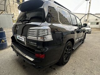 2015 Lexus LX 570 III Рестайлинг, чёрный, 5900000 рублей, вид 3