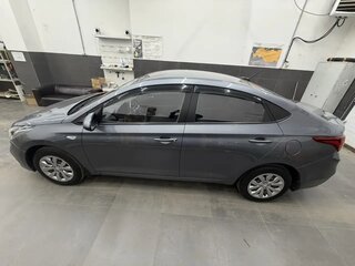 2018 Hyundai Solaris II, серый, 1180000 рублей, вид 4