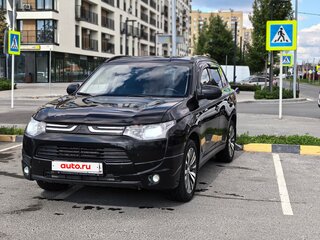 2013 Mitsubishi Outlander III, чёрный, 1200000 рублей, вид 1