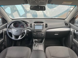 2013 Kia Sorento II Рестайлинг, белый, 1580000 рублей, вид 2