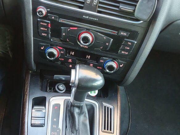 2015 Audi A4 IV (B8) Рестайлинг, чёрный, 1400000 рублей - вид 27
