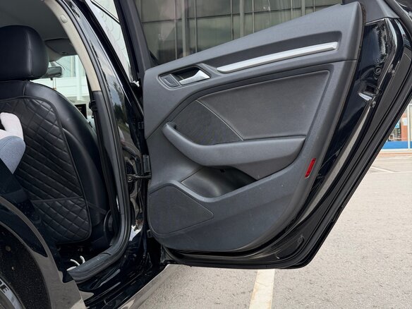 2015 Audi A3 III (8V), чёрный - вид 21