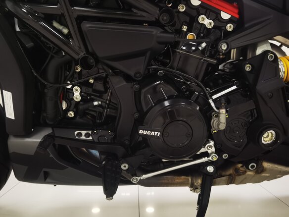 2021 Ducati Diavel, серый, 2899000 рублей - вид 26