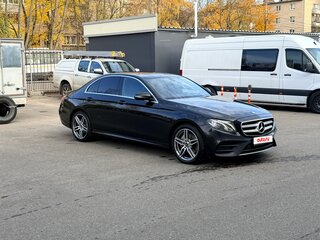 2016 Mercedes-Benz E-Класс 200 V (W213, S213, C238), чёрный, 2650000 рублей, вид 2