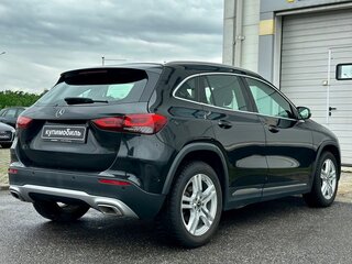 2021 Mercedes-Benz GLA 200 II (H247), чёрный, 2540000 рублей, вид 4
