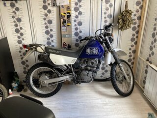 Suzuki Djebel 200