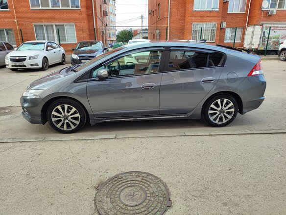 2012 Honda Insight II Рестайлинг, серый, 1060000 рублей - вид 8