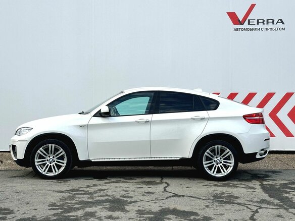 2013 BMW X6 35i I (E71) Рестайлинг, белый, 2120000 рублей - вид 1