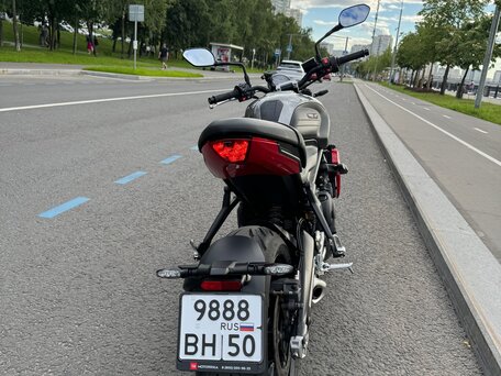 2022 Triumph Trident 660, серый, 850000 рублей, вид 4