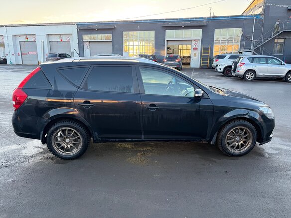 2010 Kia Ceed I Рестайлинг, чёрный, 530000 рублей - вид 2