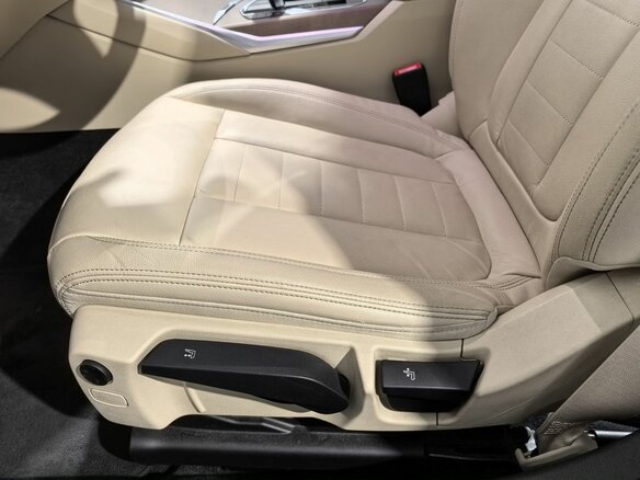 2019 BMW 3 серии 320i xDrive VII (G2x), синий, 3789999 рублей - вид 17