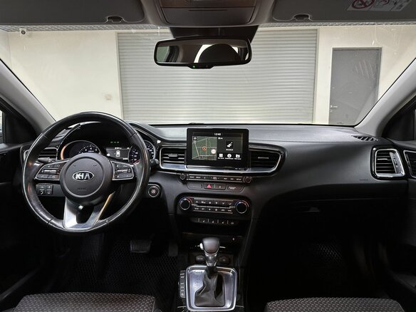 2019 Kia Ceed III, серебристый, 1620000 рублей - вид 11