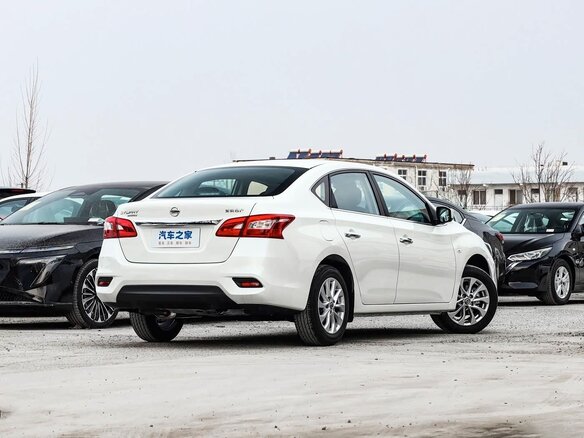 2026 Nissan Sylphy III (China Market) Рестайлинг, белый - вид 3